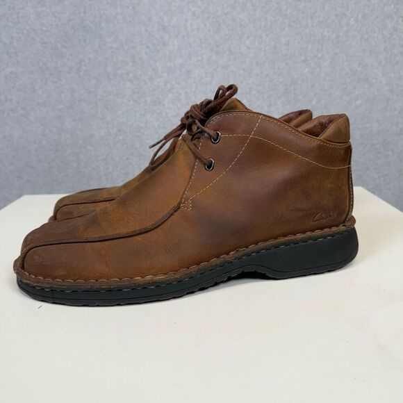 Clarks Men\'s 11.5 Brown Genuine Leather Chukka Style Dress Shoes Booties Boots main image 4